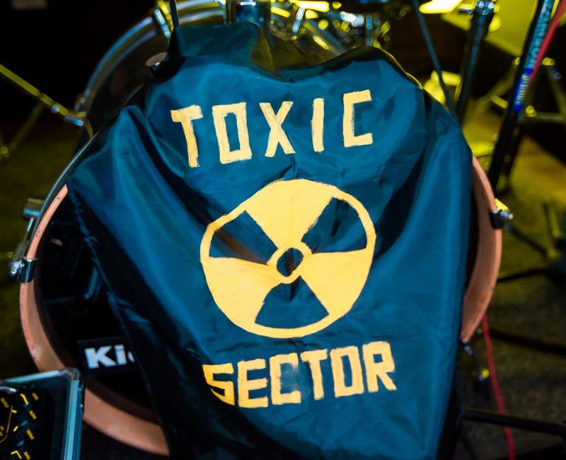 Toxic Sextor 4